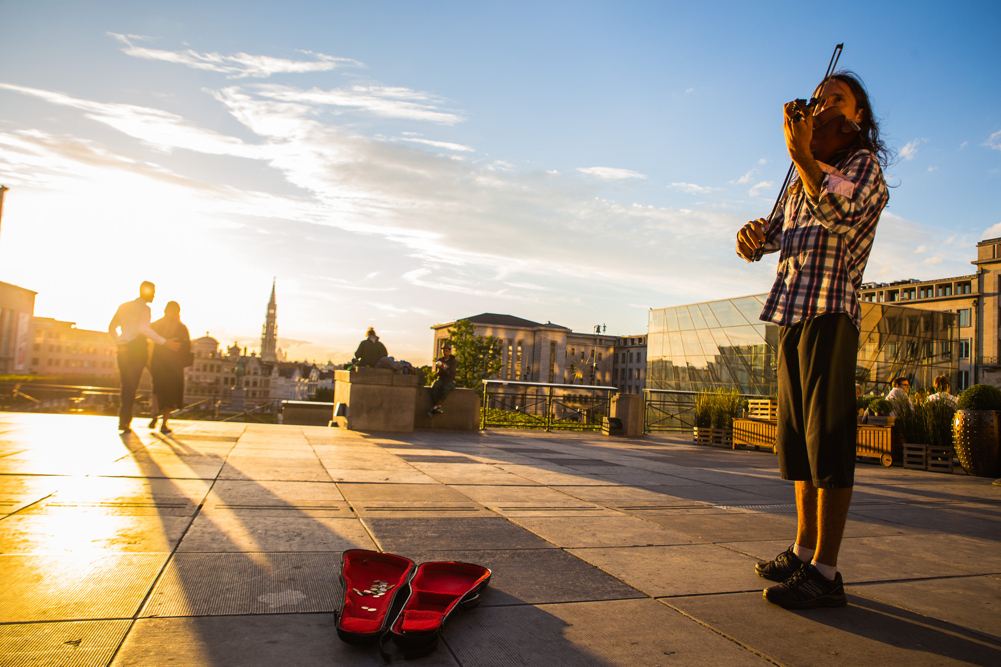 Alberto tocando en Bruselas. Alberto playing in Brussels.#man