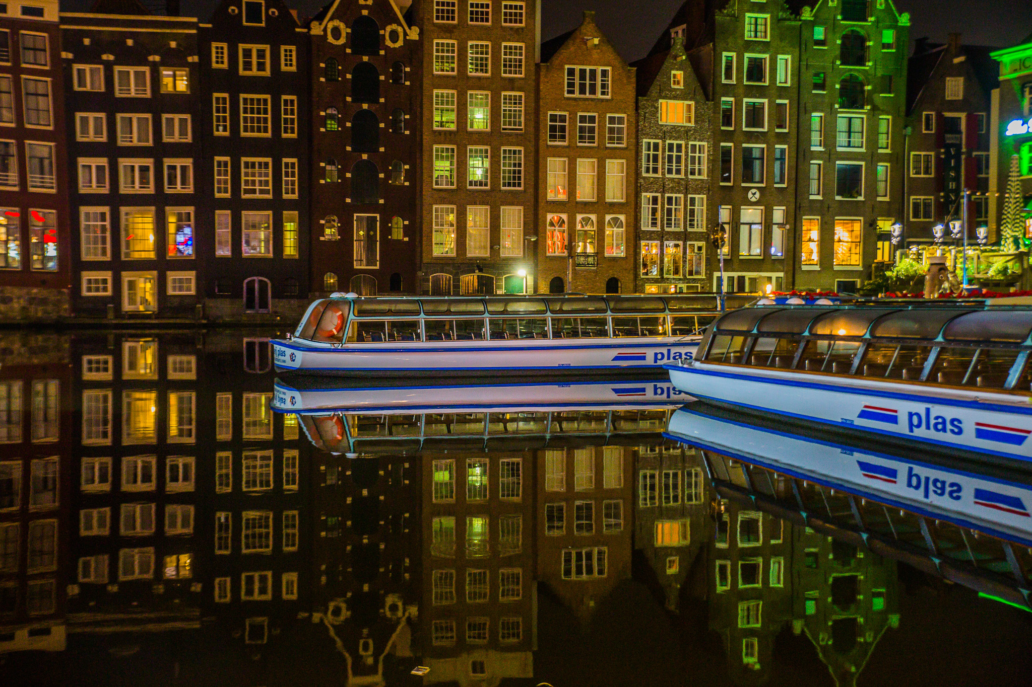 Magical Amsterdam #amsterdam #eurotrip #reflection #river #boat